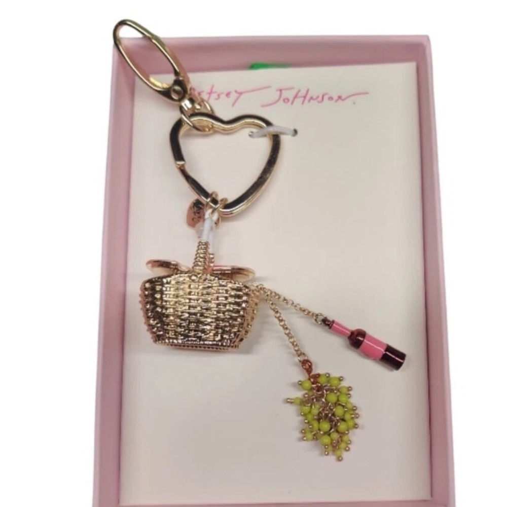 New Betsey Johnson Gold Tone Summer Picnic Bag Charm Wine Bottle & Grapes Charm - Picture 12 of 16